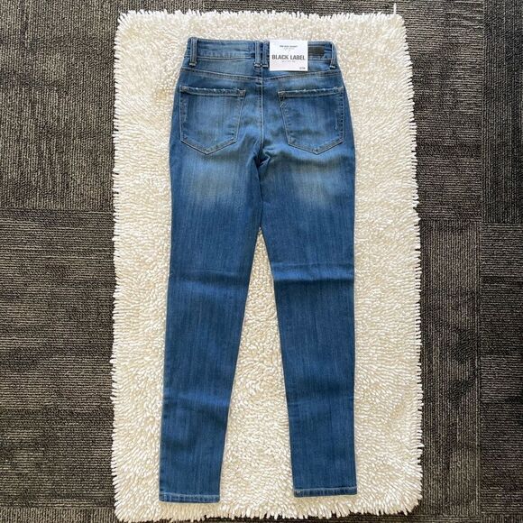 Black Label Mid Rise Skinny Jean Size 1/24 - Picture 3 of 8